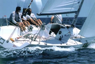  En un velero con patrón 